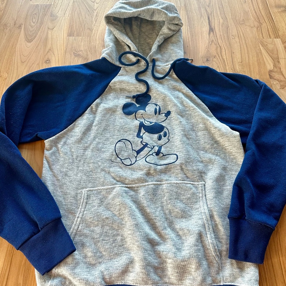 Vintage Authentic Rare Disney Casuals Mickey Mouse Raglan Sleeves Hoodie - Picture 4 of 11